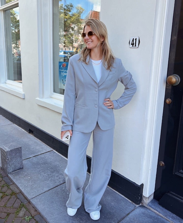 Nova™ | Elegant Blazer för den Moderna Kvinnan